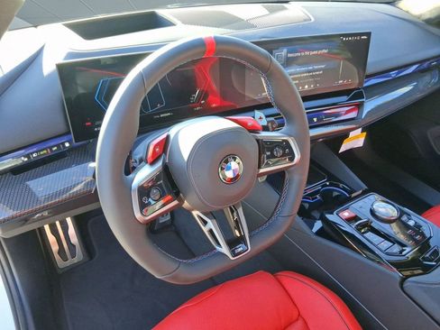 New 2026 BMW M5 Touring image 4