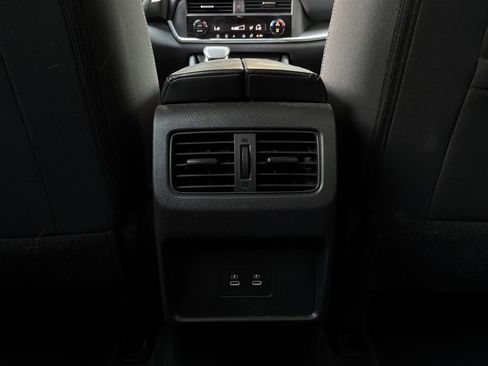 Used 2025 Nissan Rogue SV FWD image 13