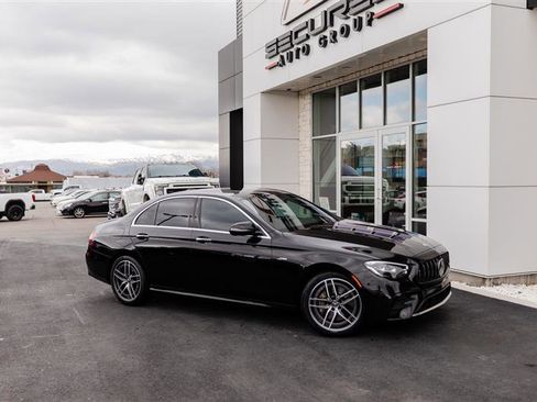 Used 2022 Mercedes-Benz E 53 AMG 4MATIC Sedan image 19