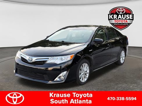 Used 2012 Toyota Camry XLE w/ Leather Pkg FWD image 3
