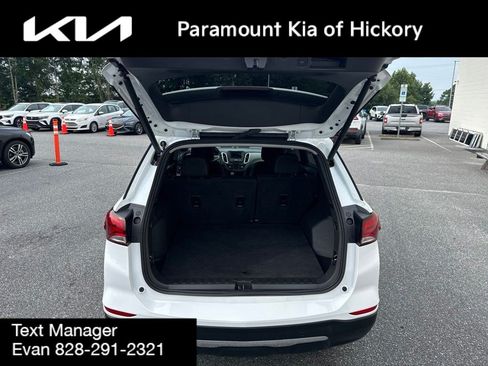 Used 2023 Chevrolet Equinox LT FWD image 10