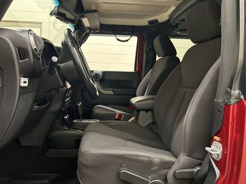 Used 2013 Jeep Wrangler Sport image 7