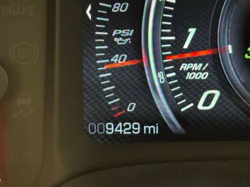 Used 2014 Chevrolet Corvette Stingray Coupe w/ 2LT Preferred Equipment Group RWD image 15