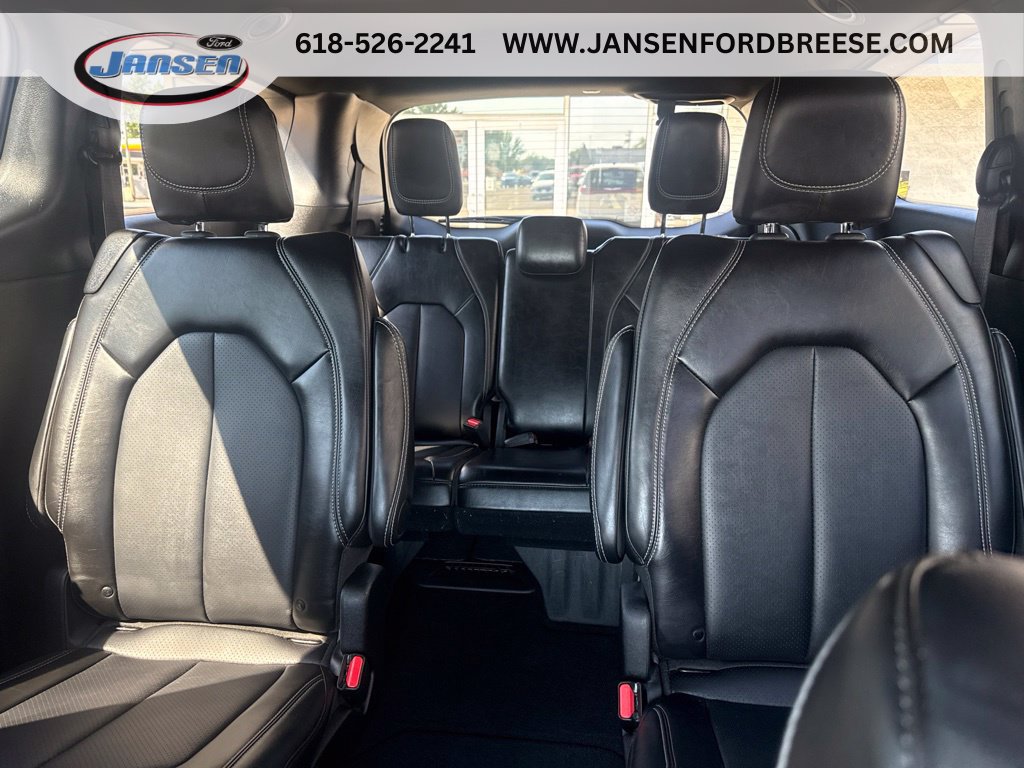 Used 2025 Chrysler Pacifica Select FWD image 15
