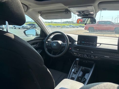 Used 2024 Honda Accord EX image 30