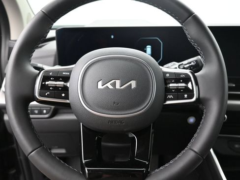 Used 2026 Kia Carnival SX Prestige FWD image 13