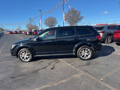 Used 2015 Dodge Journey R/T w/ Flexible Seating Group image 39