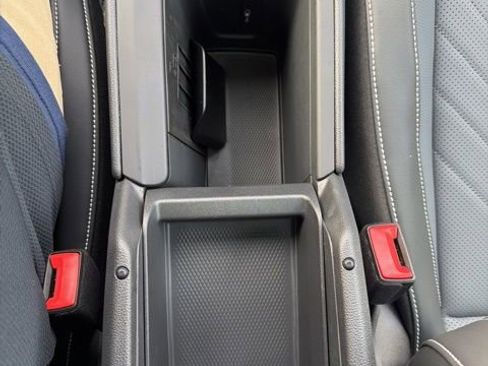 New 2026 Volkswagen Tiguan SE R-Line AWD/4WD image 13