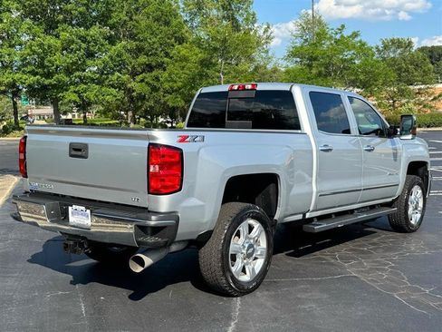 Used 2019 Chevrolet Silverado 2500 LTZ w/ Duramax Plus Package AWD/4WD image 6