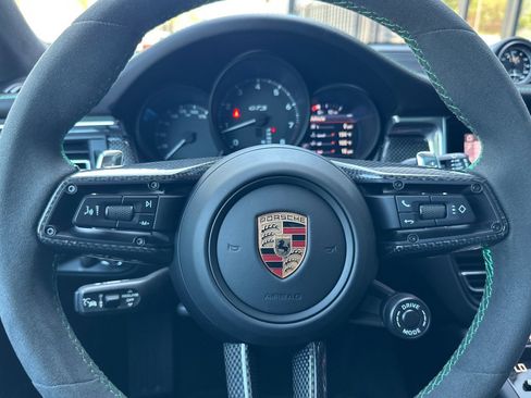 Used 2025 Porsche Macan GTS AWD/4WD image 29