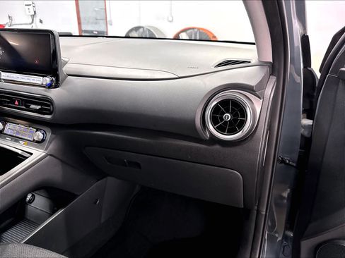 Used 2023 Hyundai Kona SEL FWD image 17