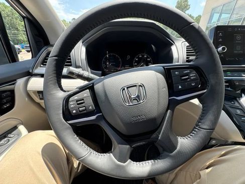New 2026 Honda Odyssey Touring image 20