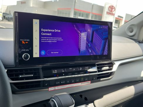 New 2026 Toyota Sienna XLE FWD image 26