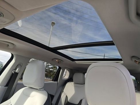 Used 2019 Jeep Compass Limited w/ Safety & Security Group image 6