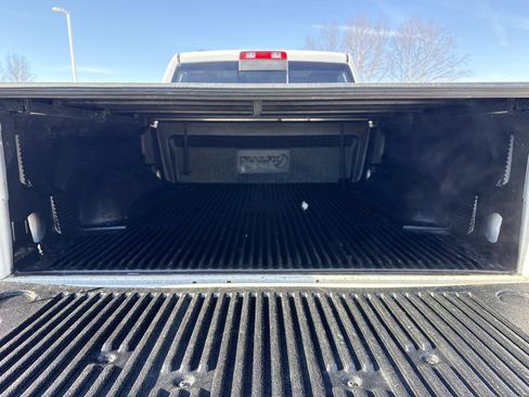 Used 2019 RAM 1500 Classic SLT image 19