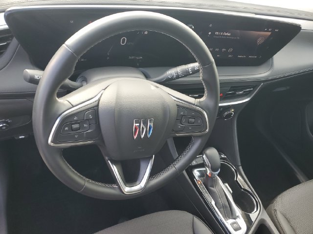 Certified 2024 Buick Encore GX Preferred FWD image 19