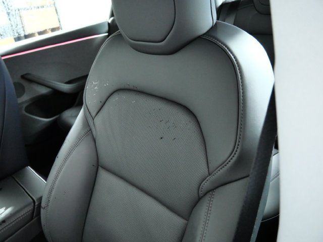Used 2025 Tesla Model 3 RWD image 16