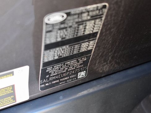 Used 2023 Land Rover Discovery HSE R-Dynamic image 39