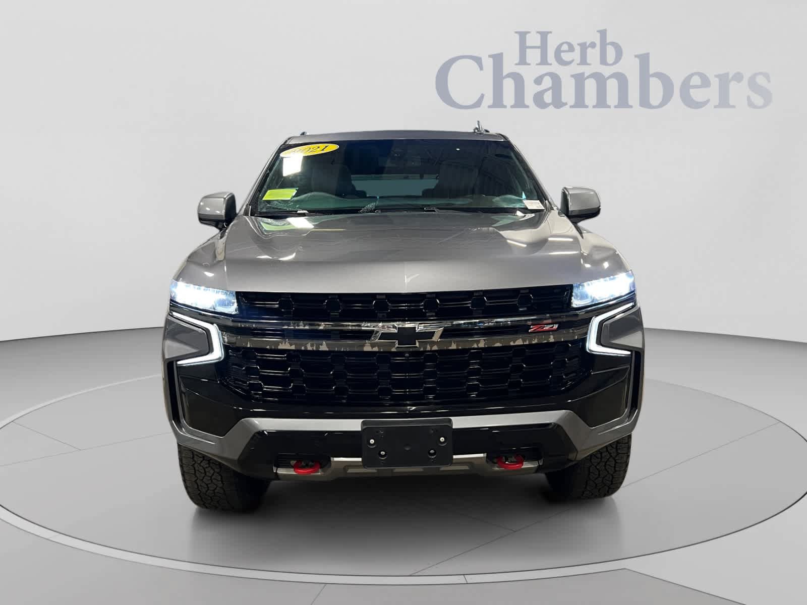 Used 2021 Chevrolet Tahoe Z71 w/ Z71 Signature Package AWD/4WD image 2