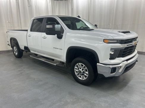 Used 2025 Chevrolet Silverado 2500 LT w/ Safety Package image 1