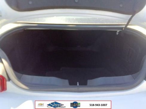 Used 2021 Chevrolet Camaro LT w/ Technology Package RWD image 18