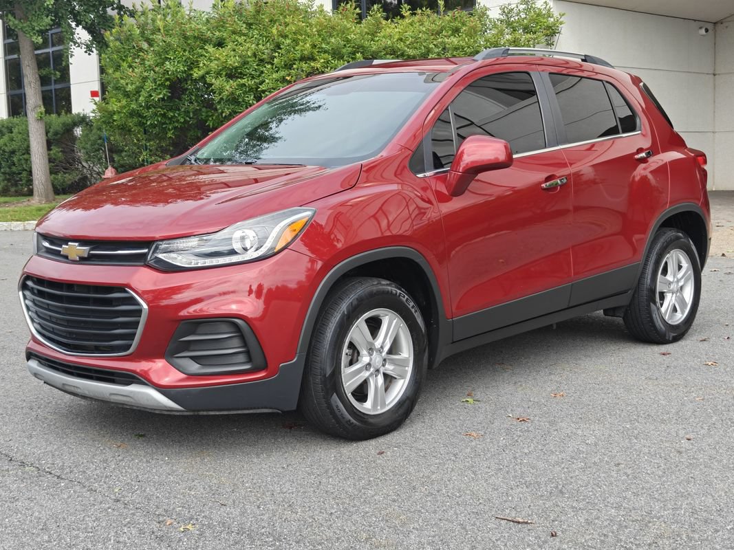 Used 2020 Chevrolet Trax LT w/ LT Convenience Package AWD/4WD image 7