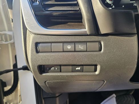 Used 2021 Nissan Rogue Platinum image 35