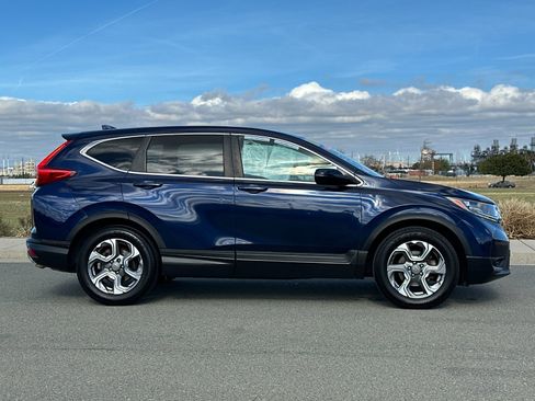Used 2019 Honda CR-V EX image 3