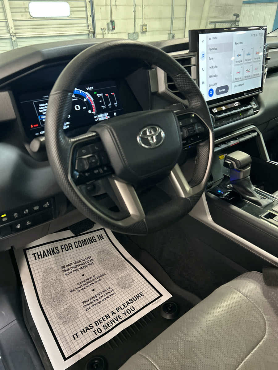 Used 2024 Toyota Tundra Limited AWD/4WD image 24