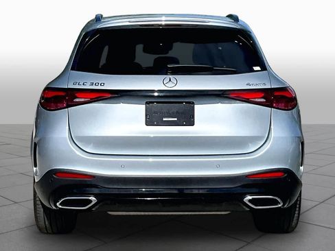Used 2025 Mercedes-Benz GLC 300 4MATIC image 5