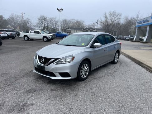 Used 2019 Nissan Sentra SV image 4