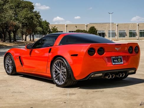 Used 2011 Chevrolet Corvette Z06 RWD image 9