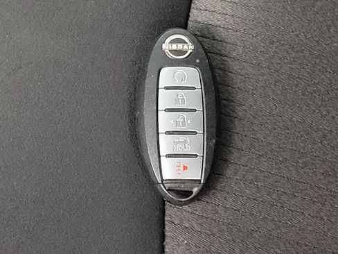 Used 2025 Nissan Altima 2.5 SV AWD/4WD image 32