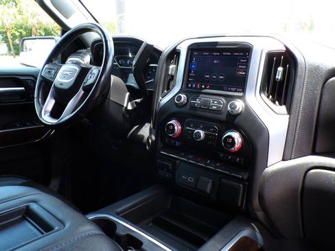 Used 2020 GMC Sierra 1500 SLT w/ SLT Premium Package AWD/4WD image 18