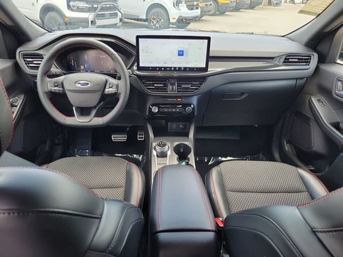 Used 2023 Ford Escape ST-Line w/ Tech Pack #1 FWD image 11