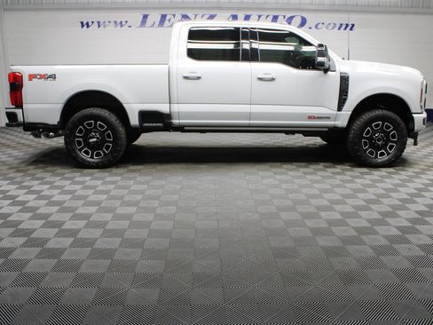 Used 2026 Ford F250 Platinum AWD/4WD image 2
