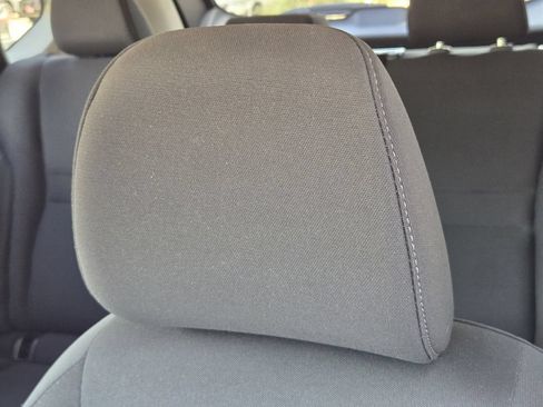 Used 2024 Nissan Rogue S AWD/4WD image 17