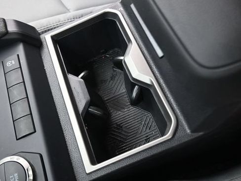 Used 2025 Toyota Tacoma SR5 RWD image 13