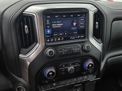 Used 2022 Chevrolet Silverado 2500 LT w/ Convenience Package AWD/4WD image 12
