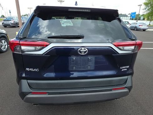 Used 2019 Toyota RAV4 Limited w/ Cold Weather Package AWD/4WD image 4