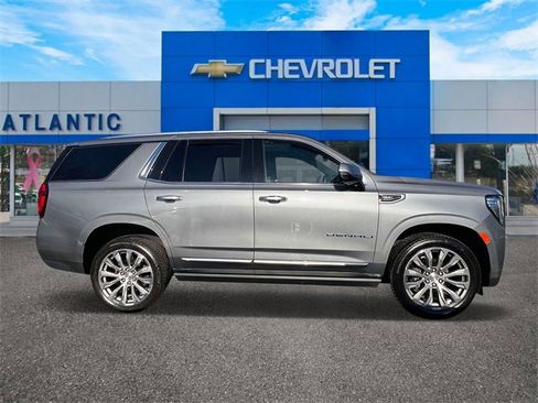 Used 2021 GMC Yukon Denali w/ Denali Premium Package image 6