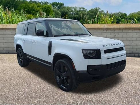 New 2026 Land Rover Defender 130 X-Dynamic SE AWD/4WD image 3
