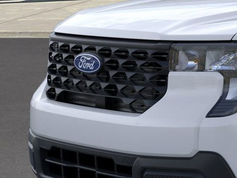 New 2026 Ford Maverick XL image 18