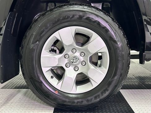 Certified 2025 RAM 1500 Big Horn w/ Trailer Tow Group AWD/4WD image 9
