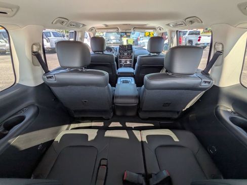 Used 2024 Nissan Armada Platinum w/ Captain's Chairs Package RWD image 35