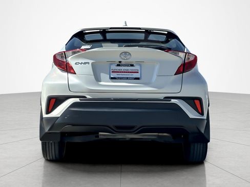 Certified 2021 Toyota C-HR LE image 4