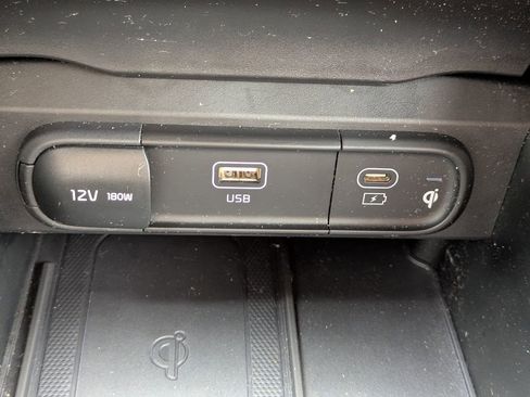 Used 2023 Kia Telluride EX image 24