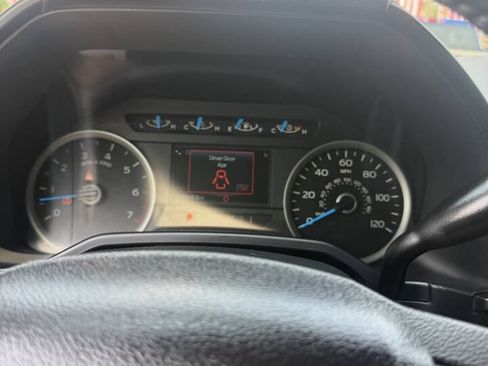 Used 2015 Ford F150 XLT w/ Equipment Group 301A Mid AWD/4WD image 7