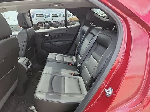 Used 2018 Chevrolet Equinox Premier AWD/4WD image 39