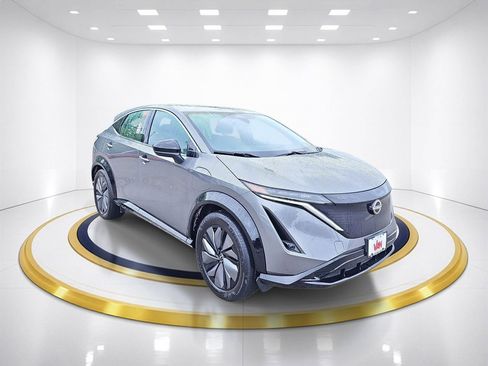 Used 2023 Nissan Ariya Engage image 3